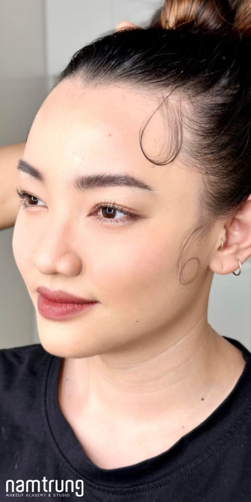 Tạo Nên Vẻ Đẹp Tinh Tế Với Makeup Look Đơn Giản Nhưng Ấn Tượng